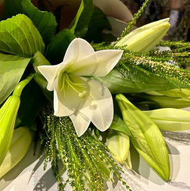 Christmas Lily Bouquet