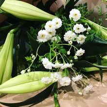 Christmas Lily Bouquet